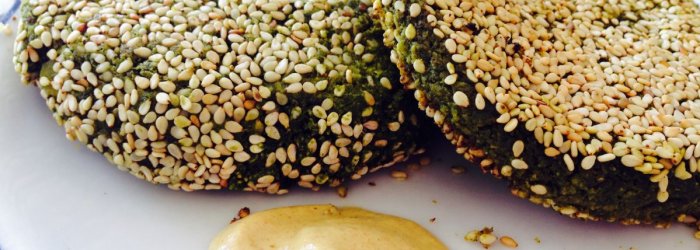 CROCCHETTE DI SPINACI CON CECI E SESAMO