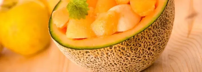 Arriva l’estate, esporsi al sole può bruciare la pelle: qualche consiglio per difenderla.