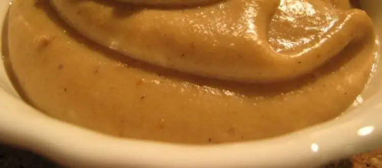 LA RICETTA DEL MESE DI NOVEMBRE: CREMA DI NOCCIOLE