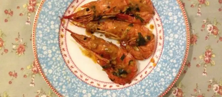 LE RICETTE DEL MESE DI DICEMBRE: GAMBERI ALL'ARANCIA e SPINACI CRUDI CON LIMONE E SCAGLIE DI PARMIGIANO REGGIANO